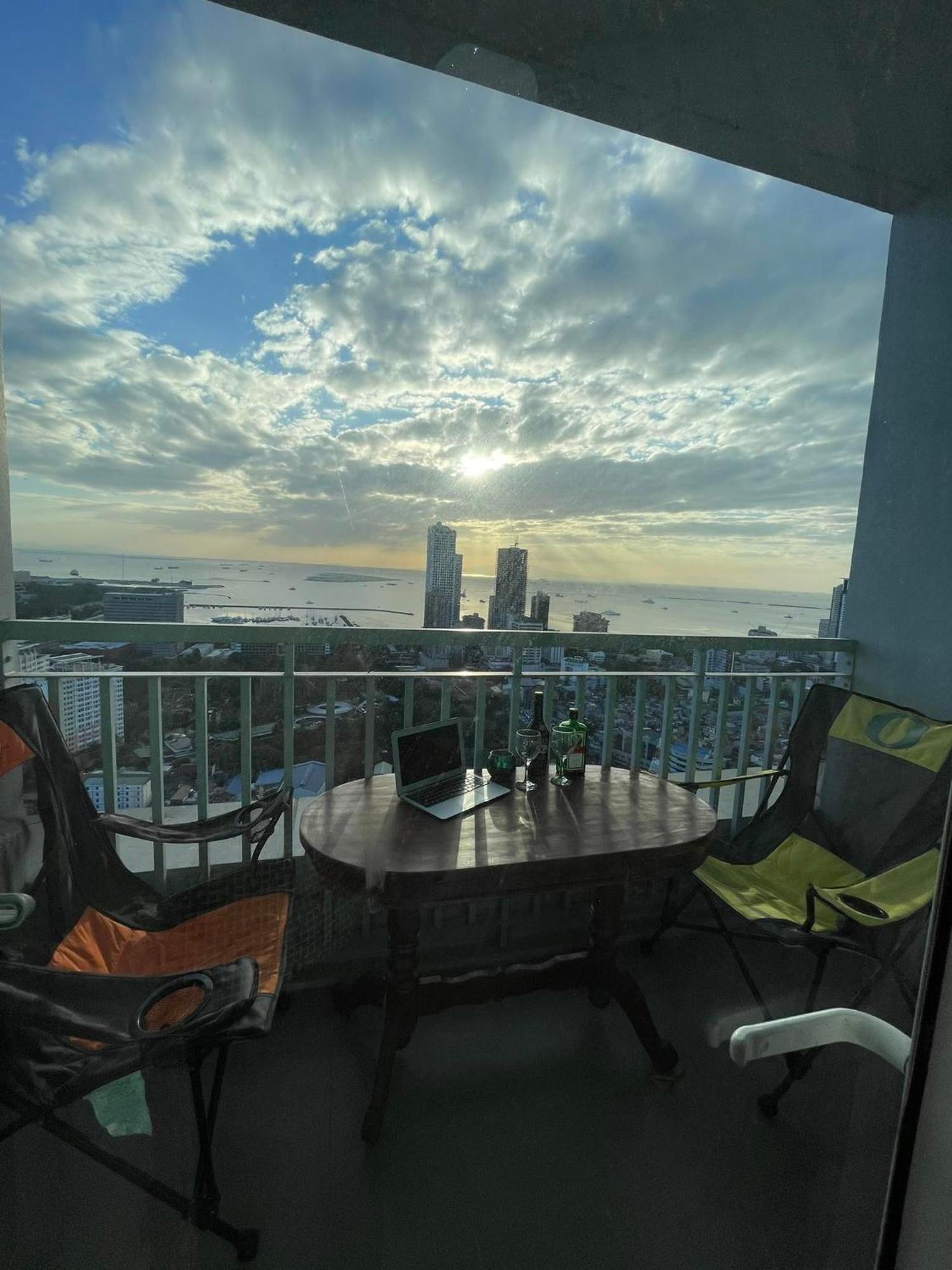 Chung cư studio 16 m² có 1 phòng tắm riêng ở Malate Manila Ngoại thất bức ảnh