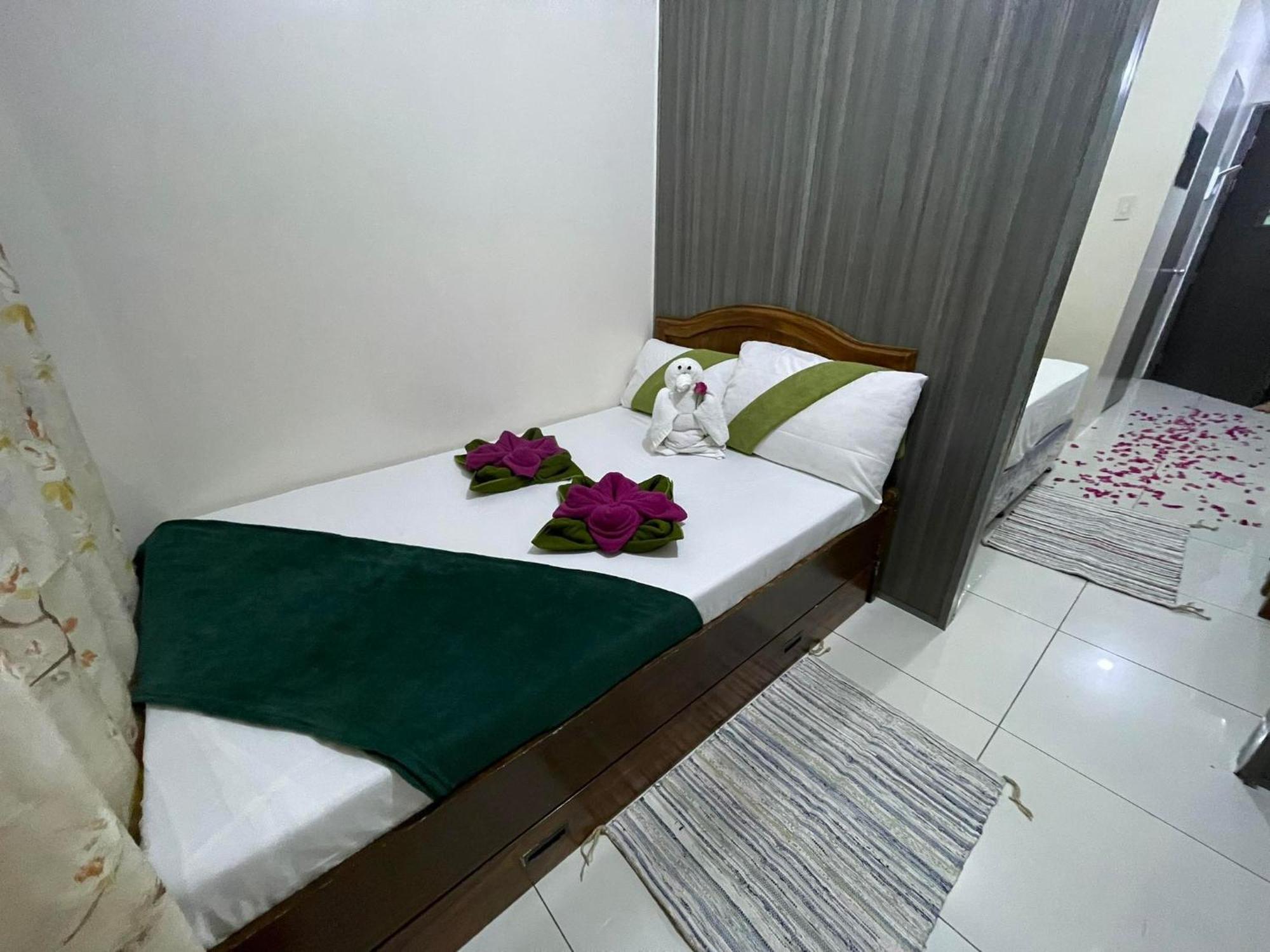Chung cư studio 16 m² có 1 phòng tắm riêng ở Malate Manila Ngoại thất bức ảnh
