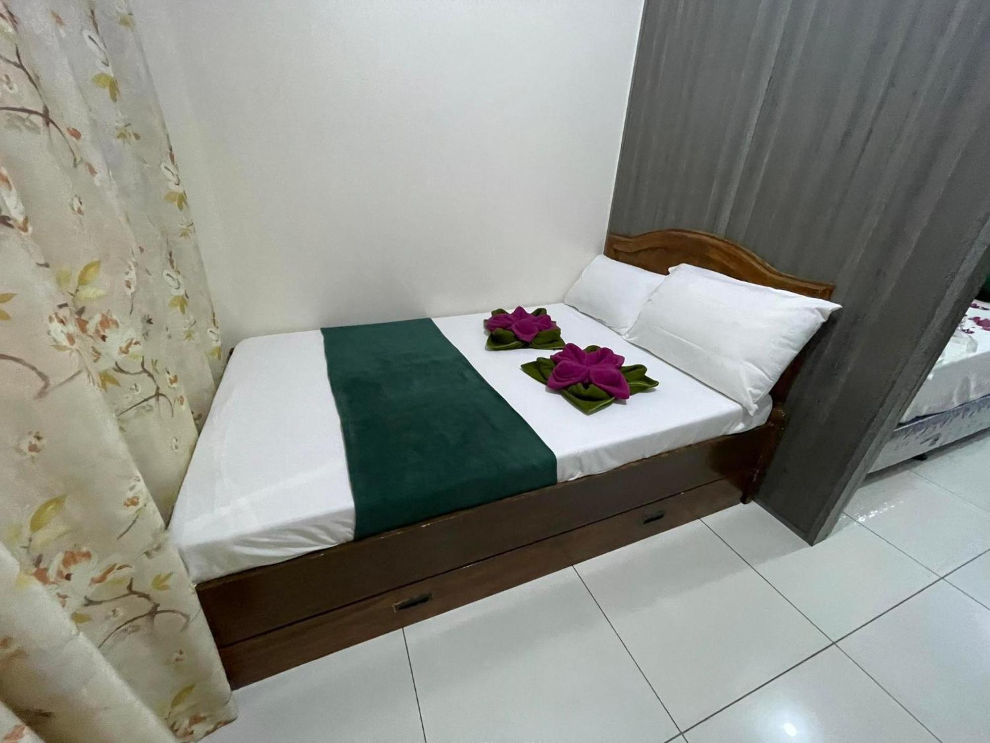Chung cư studio 16 m² có 1 phòng tắm riêng ở Malate Manila Ngoại thất bức ảnh